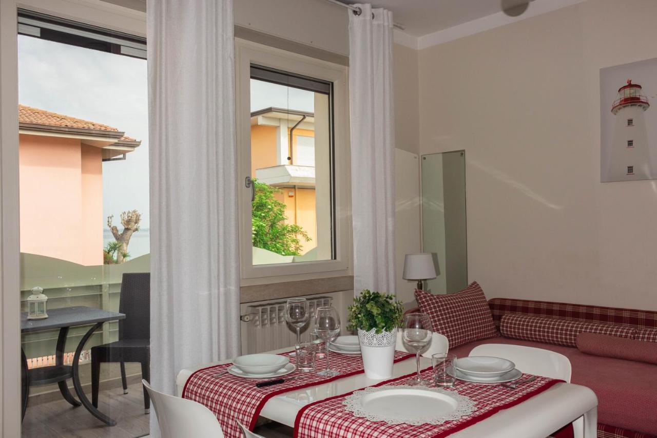 Monica Appartamenti Sirmione Exteriör bild