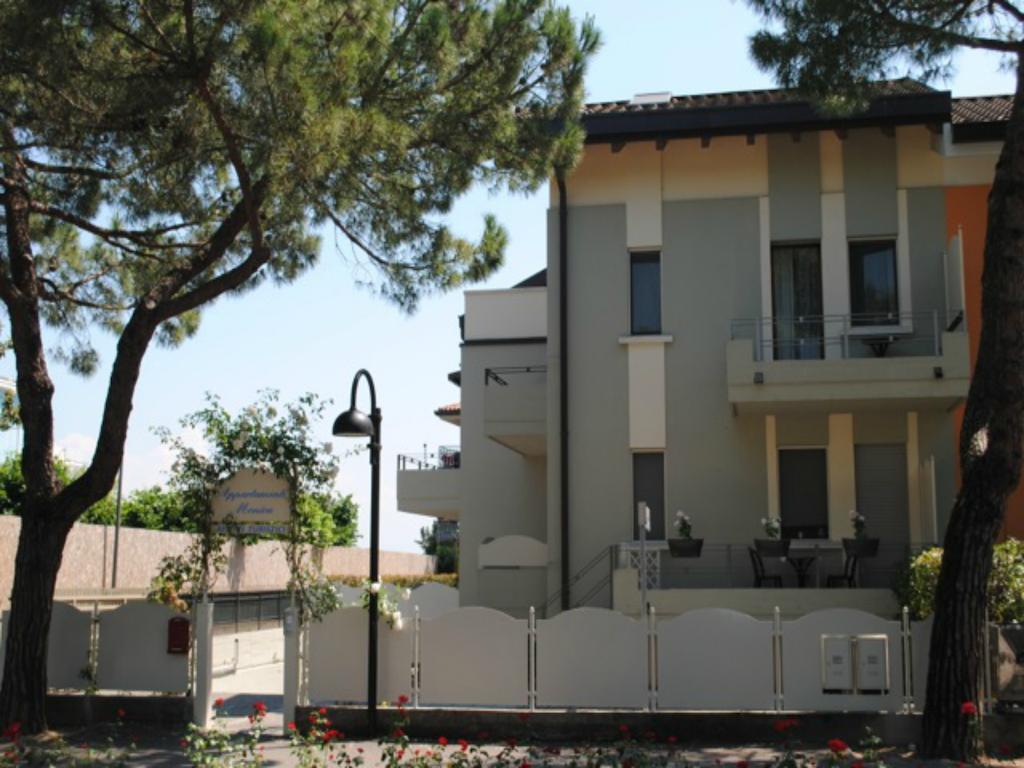 Monica Appartamenti Sirmione Exteriör bild