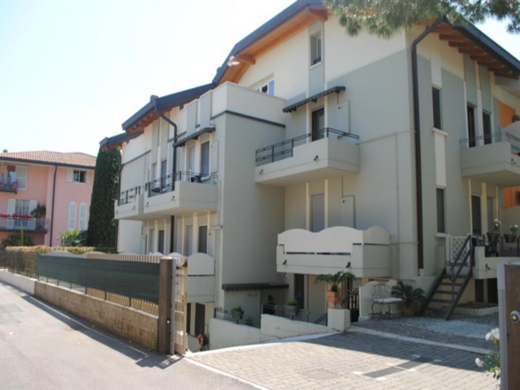 Monica Appartamenti Sirmione Exteriör bild