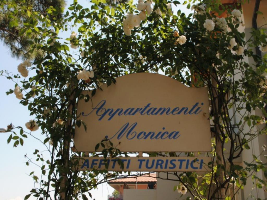 Monica Appartamenti Sirmione Exteriör bild