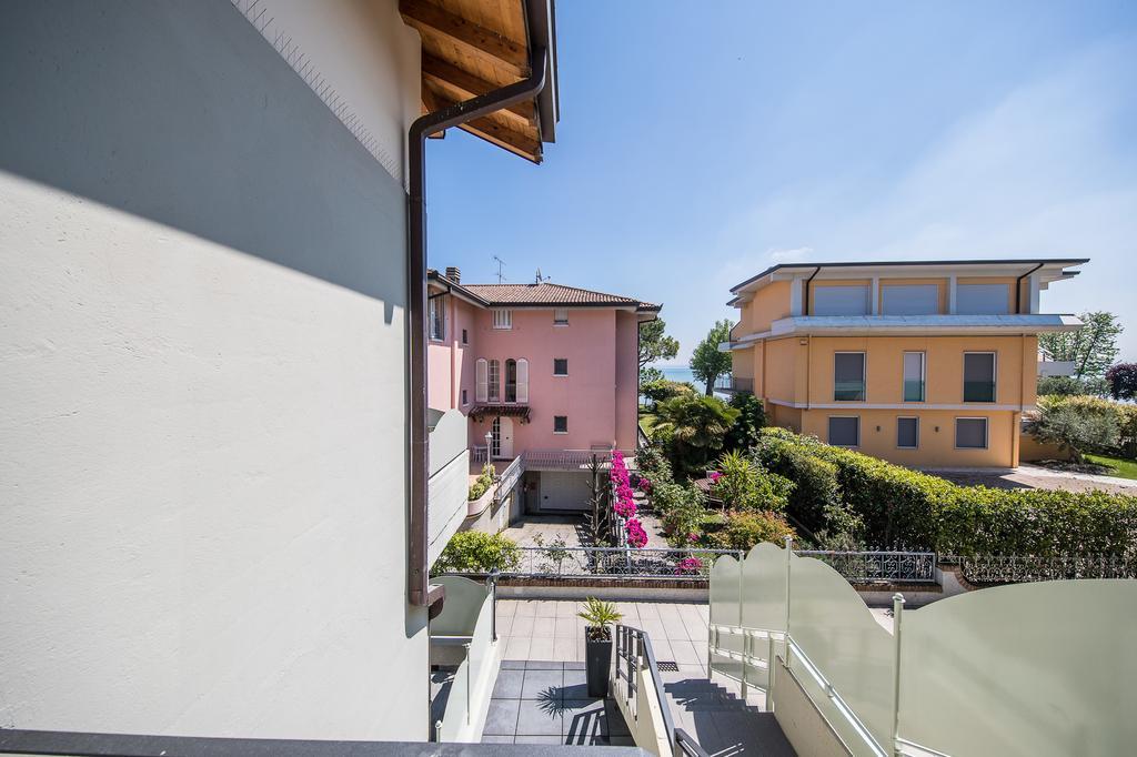 Monica Appartamenti Sirmione Exteriör bild